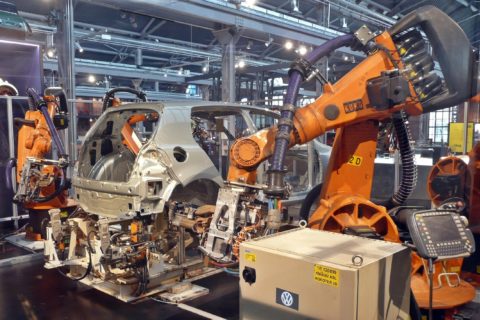 Industrieroboter (Karosserieschweißanlage)